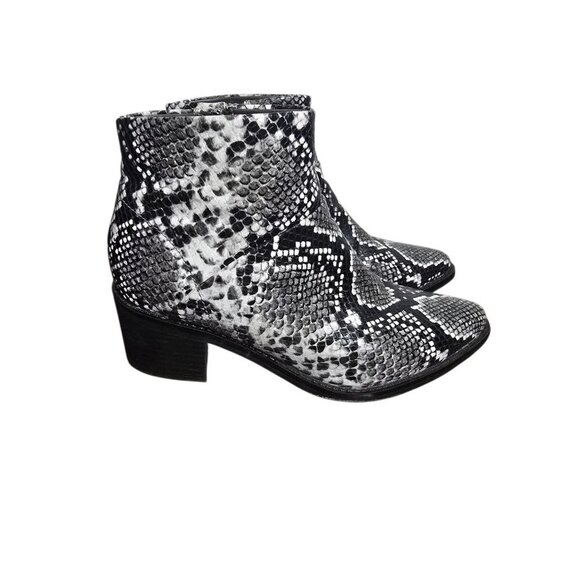 Blondo Elvina Snakeskin Waterproof Ankle Booties - Picture 1 of 16